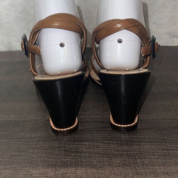 Cole Haan strappy sandals size 8.5 - Picture 4 of 9